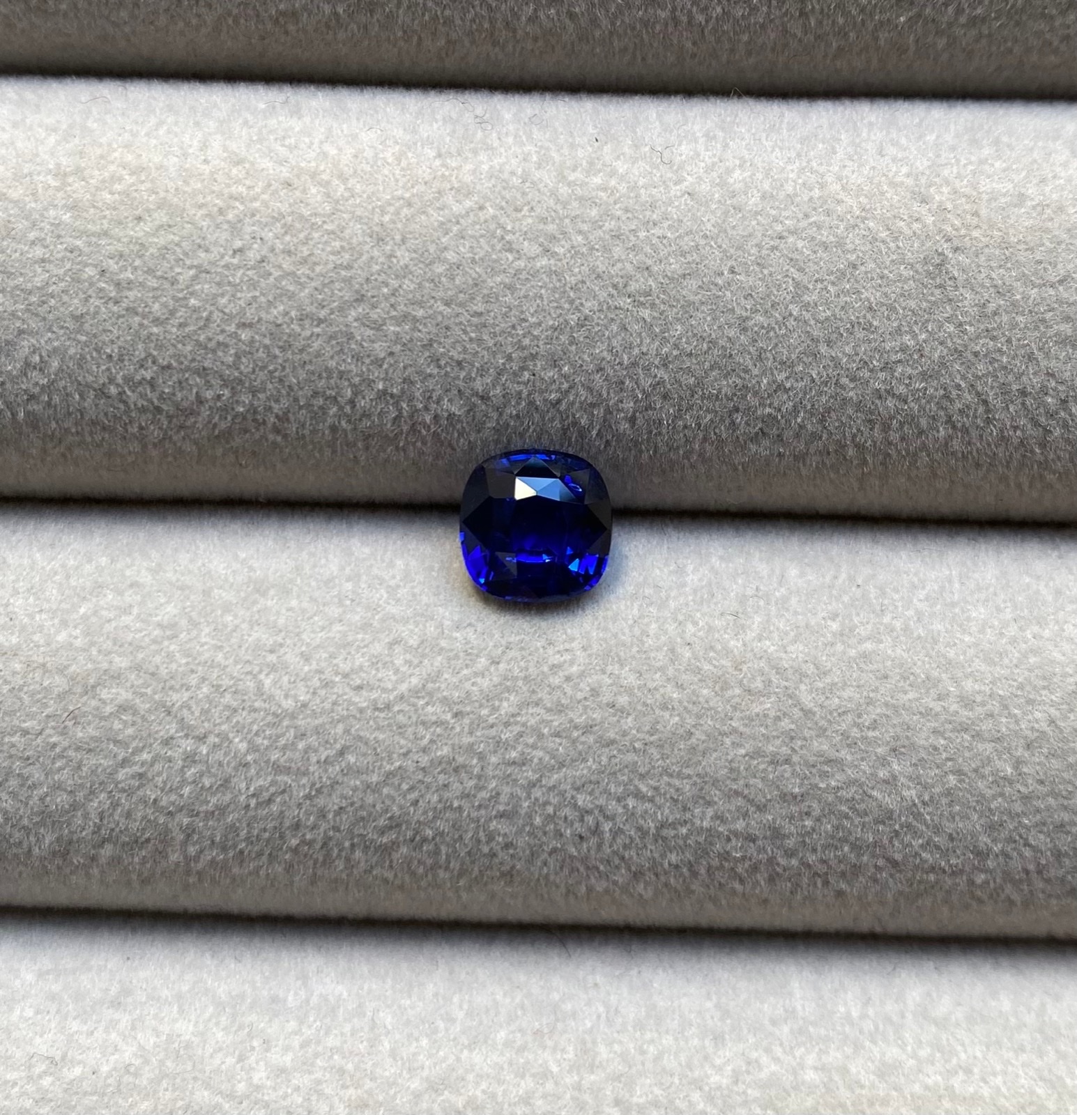 saphir 2.60 carats