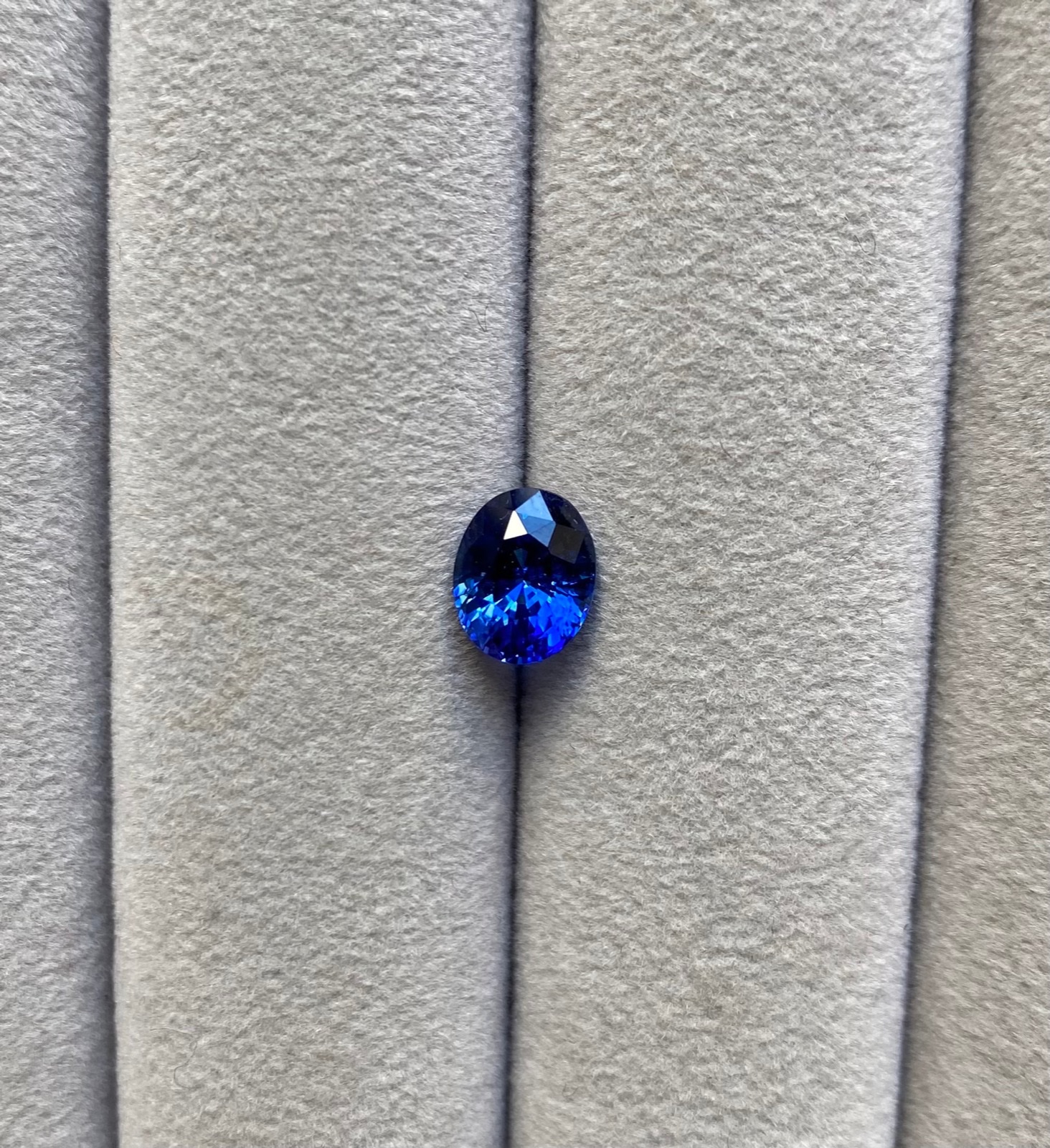 saphir 2.76 carats